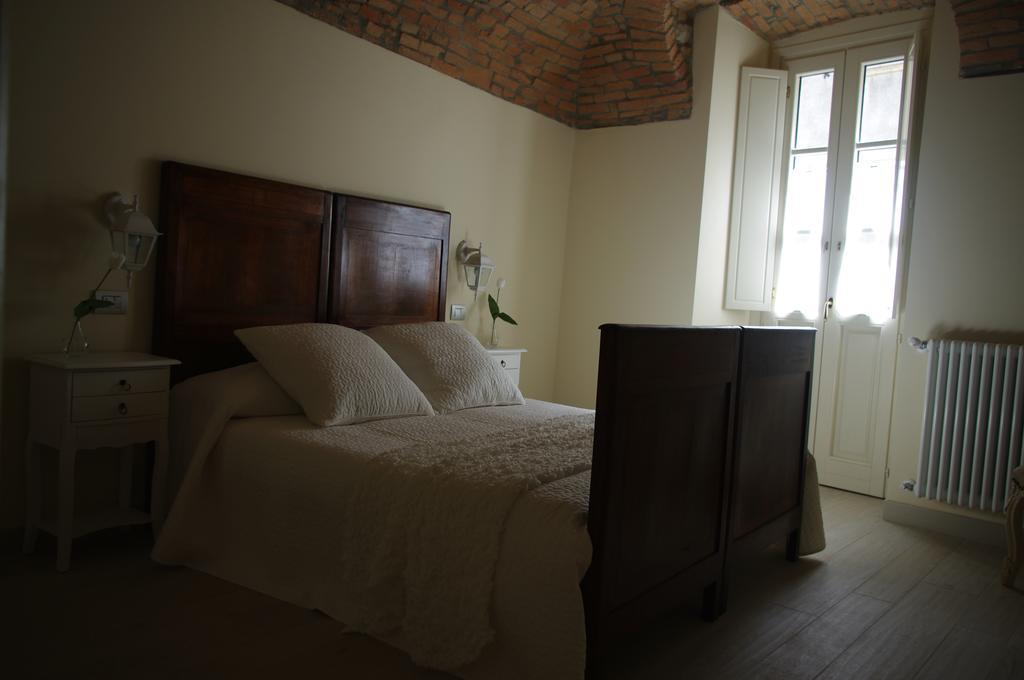 Suites Bobbio Bagian luar foto